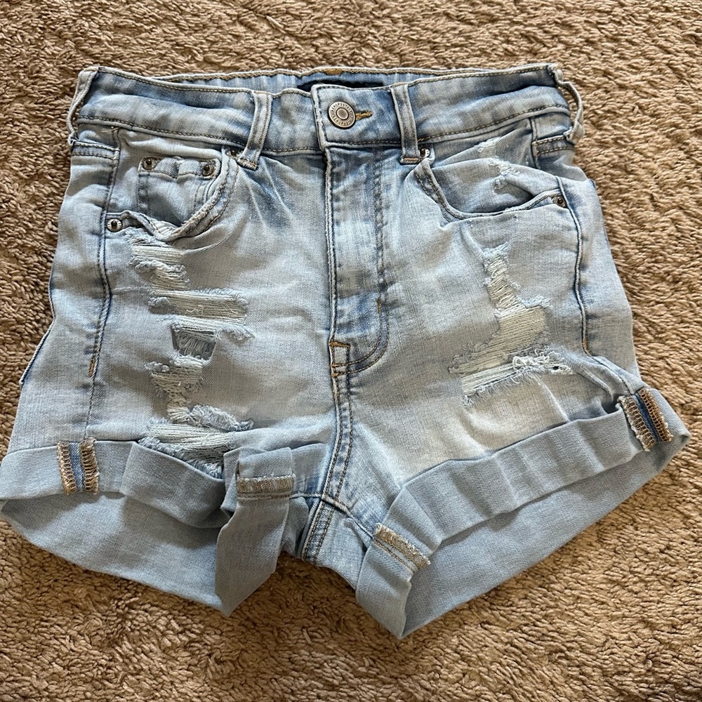 Aeropostale Light Wash Ripped Jean Shorts G-9